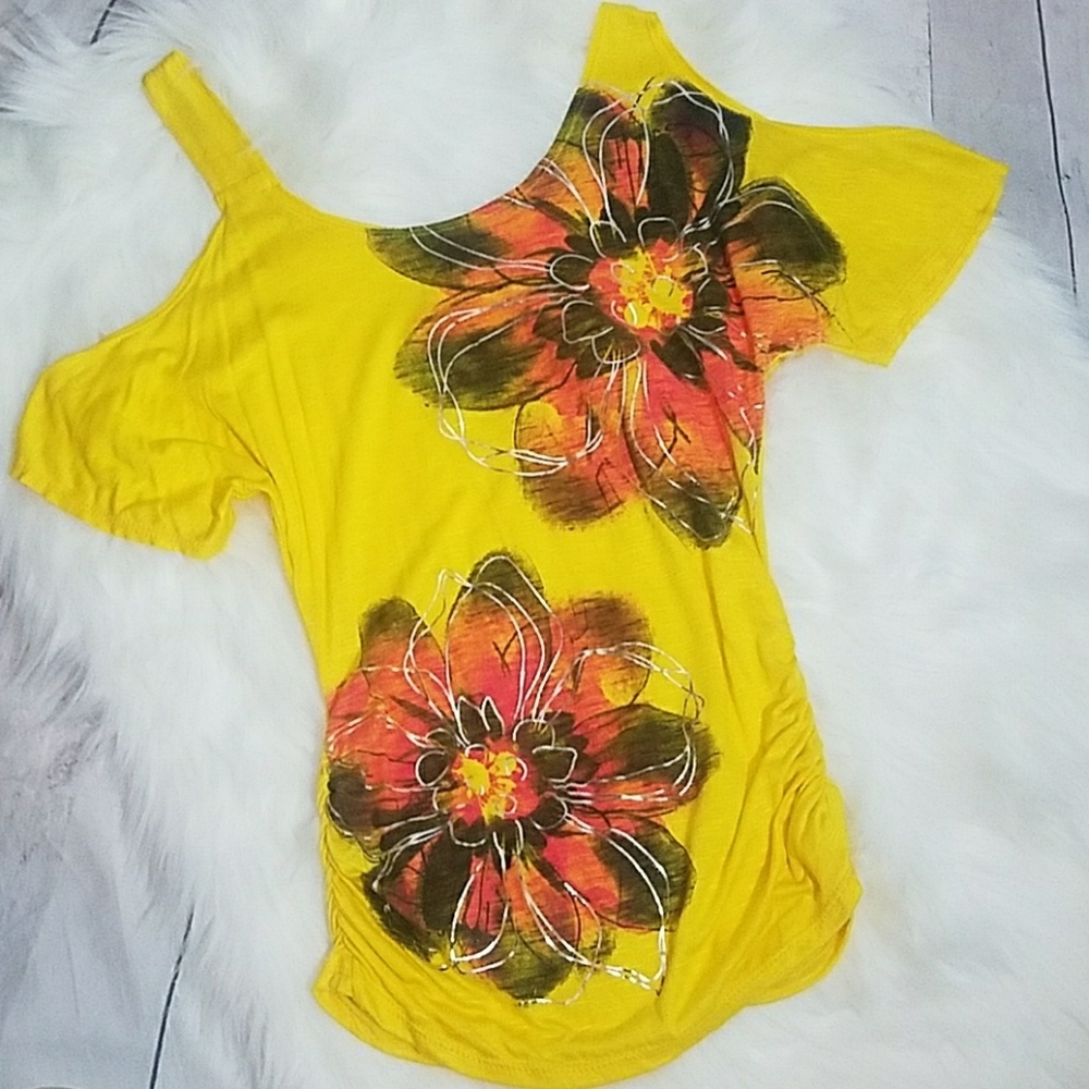 Flower top *NWOT*